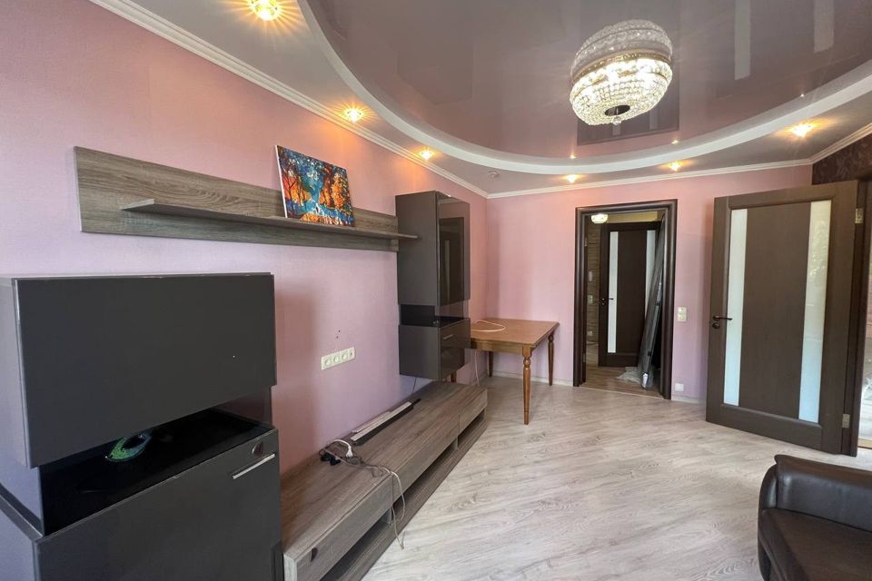 Продаётся 3-комнатная квартира, 49.7 м²