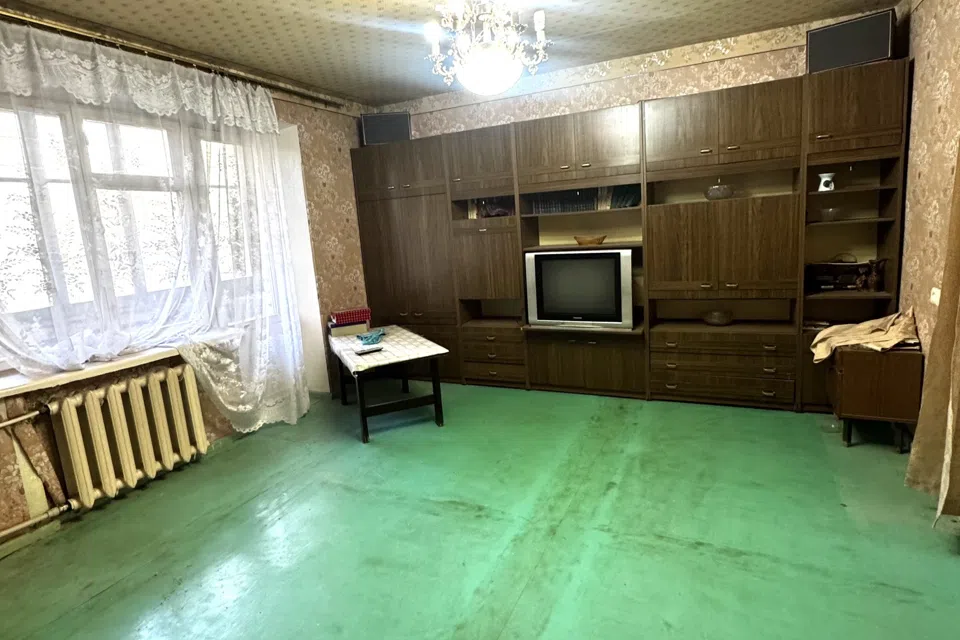 Продаётся 4-комнатная квартира, 84.7 м²