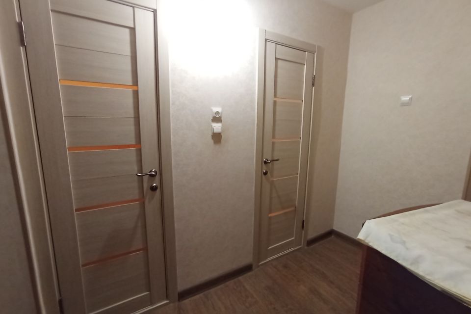Продаётся 4-комнатная квартира, 92 м²