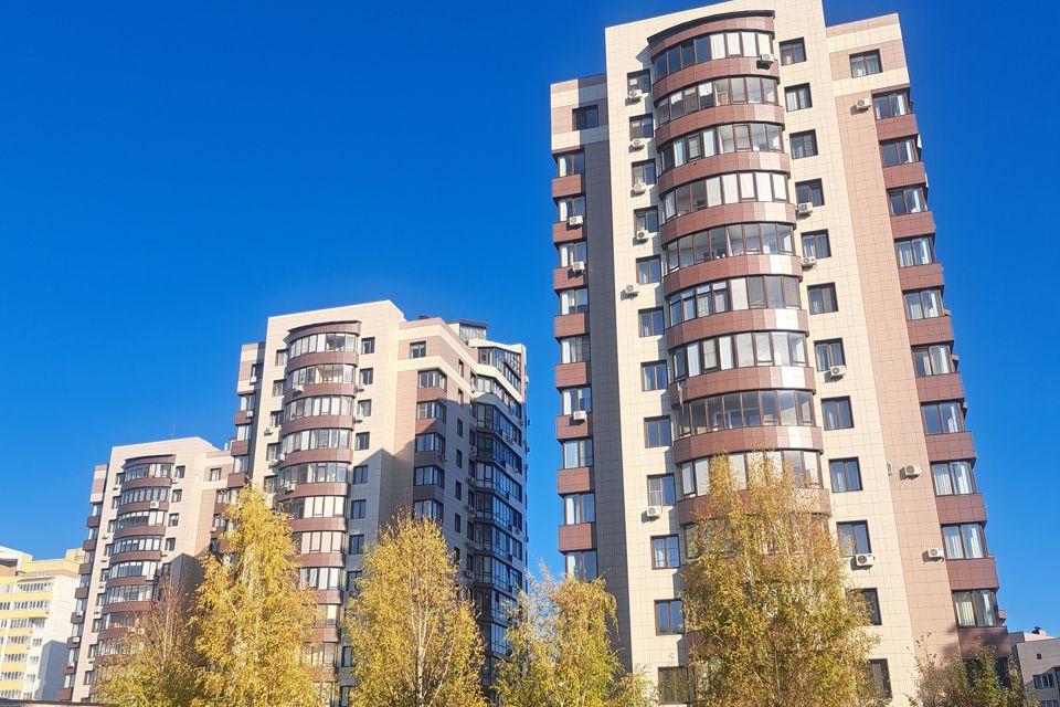 Продаётся 3-комнатная квартира, 116 м²
