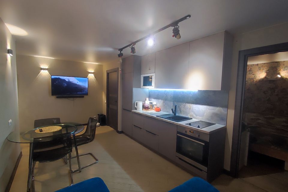Продаётся 3-комнатная квартира, 61.7 м²