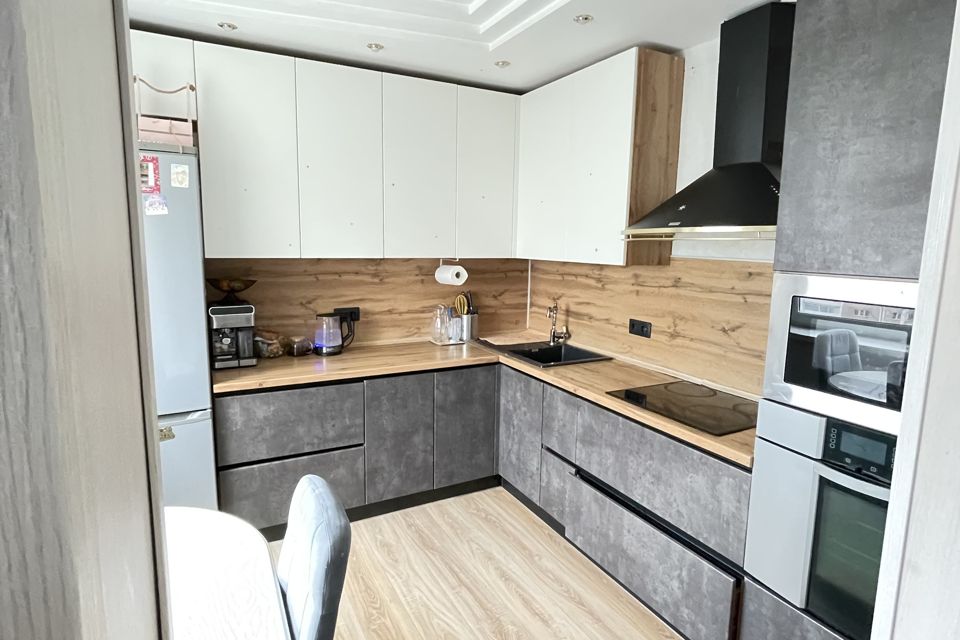 Продаётся 3-комнатная квартира, 72.2 м²
