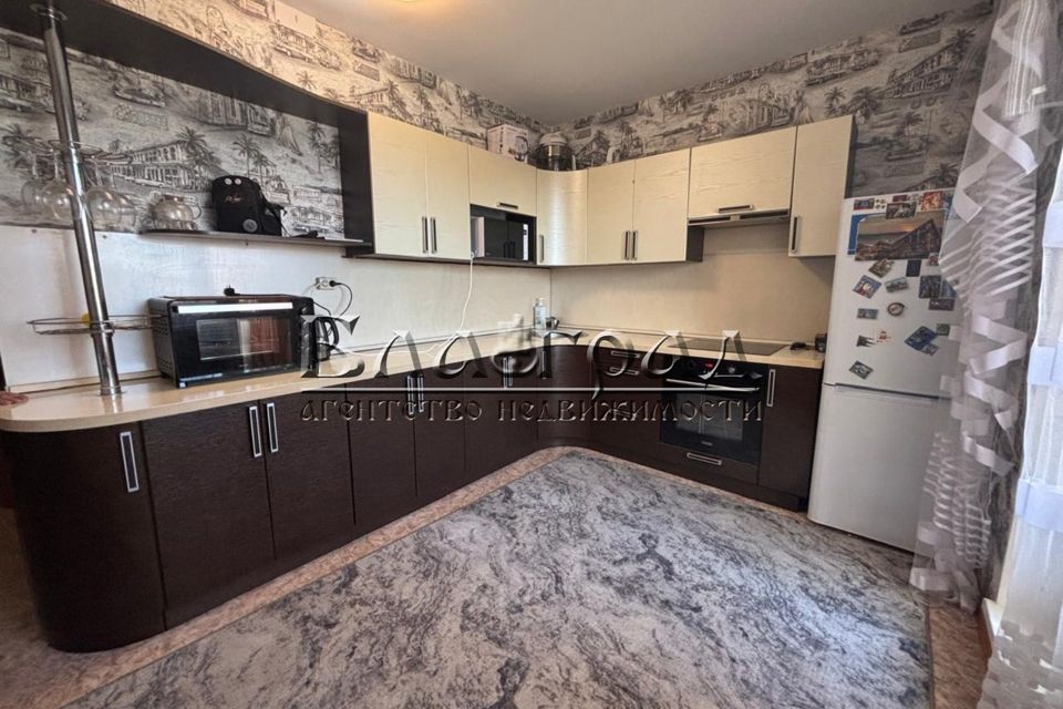 Продаётся 2-комнатная квартира, 65 м²