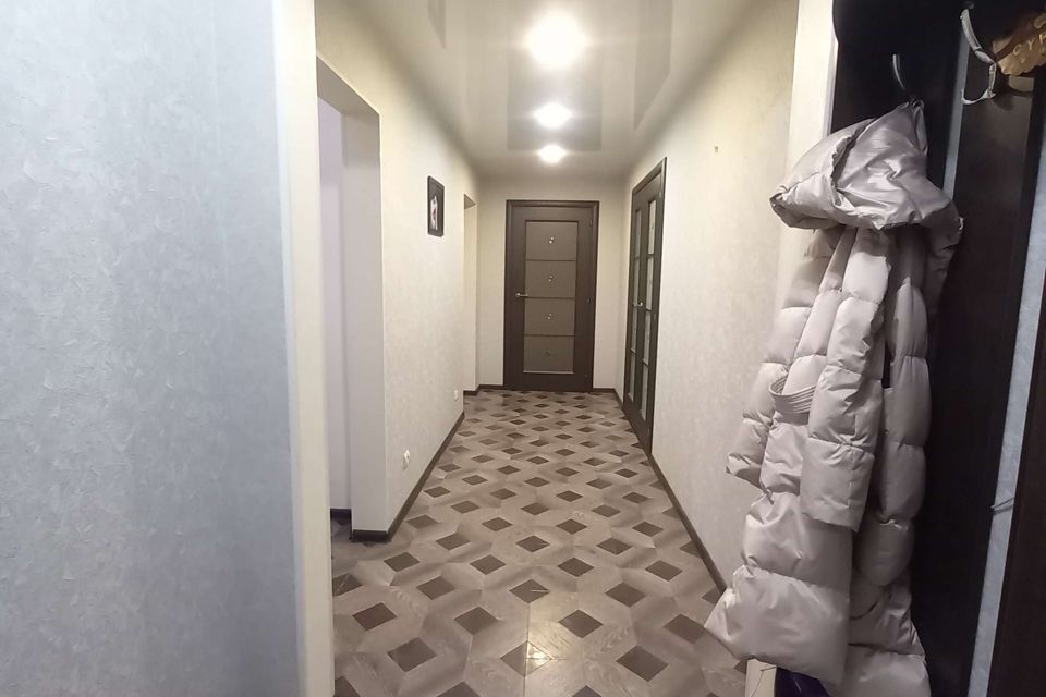 Продаётся 4-комнатная квартира, 89.8 м²