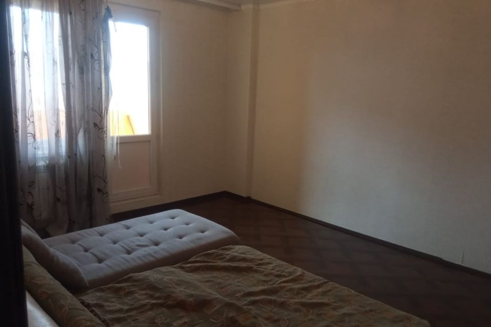 Сдаётся 2-комнатная квартира, 71.2 м²