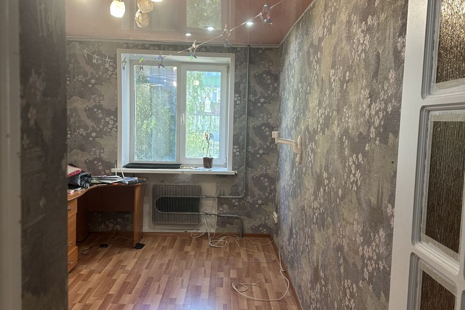 Продаётся 3-комнатная квартира, 57.3 м²