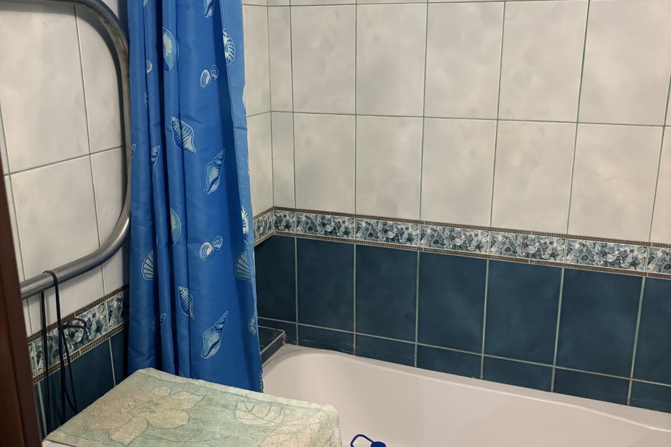 Продаётся 3-комнатная квартира, 61.5 м²