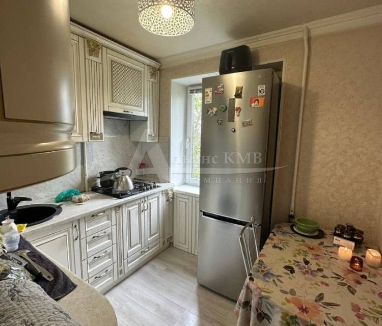 Продаётся 3-комнатная квартира, 58.5 м²