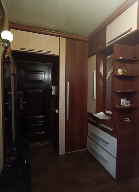 Продаётся 3-комнатная квартира, 61.9 м²