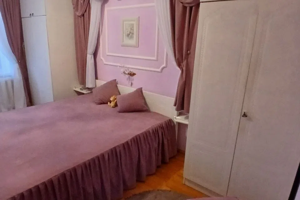 Продаётся 4-комнатная квартира, 79 м²