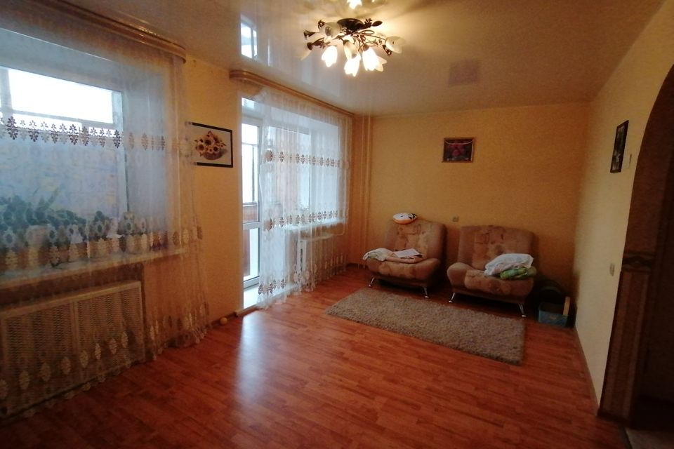 Продаётся 3-комнатная квартира, 97.5 м²