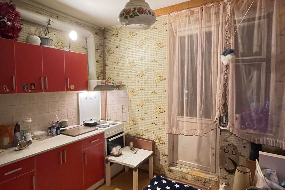 Продаётся 4-комнатная квартира, 100.4 м²