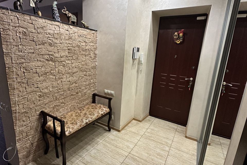 Продаётся 4-комнатная квартира, 100.2 м²