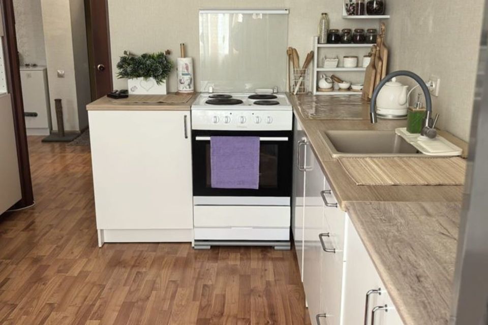 Продаётся 1-комнатная квартира, 41.8 м²