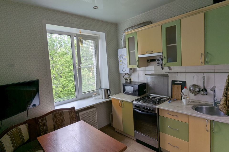 Продаётся 2-комнатная квартира, 43.3 м²