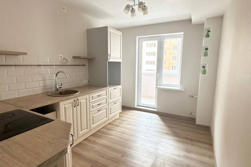 Продаётся 1-комнатная квартира, 42.1 м²