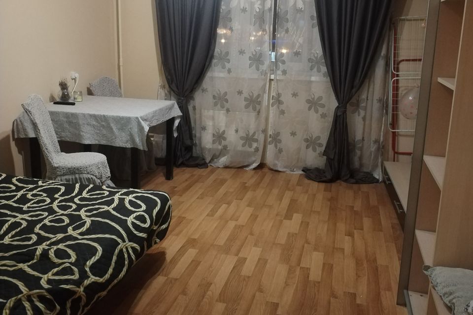 Продаётся 1-комнатная квартира, 37 м²