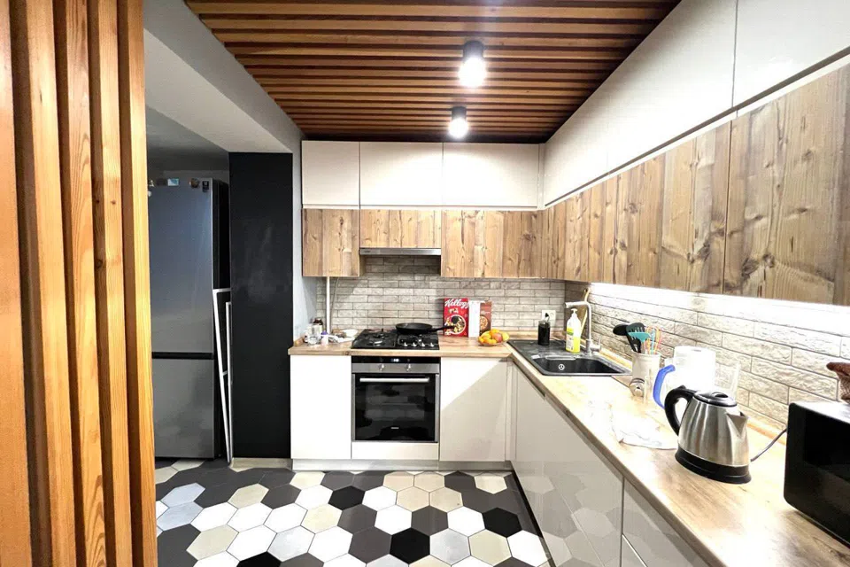 Продаётся 3-комнатная квартира, 53.6 м²