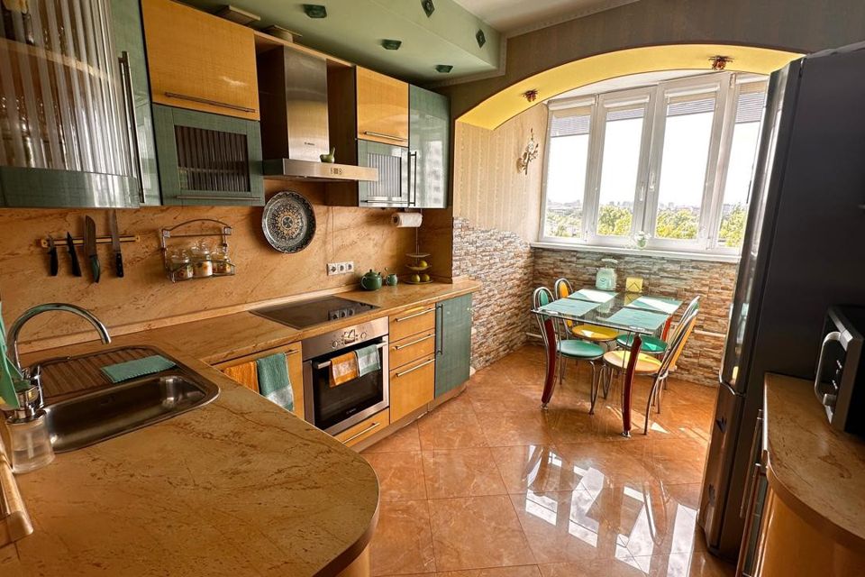 Продаётся 3-комнатная квартира, 62.7 м²