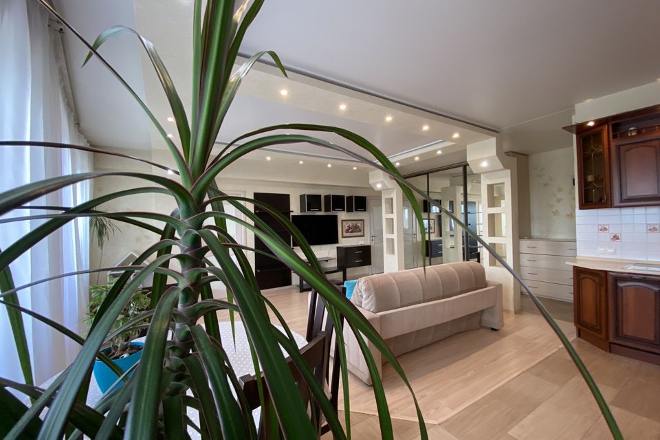 Продаётся 2-комнатная квартира, 60 м²