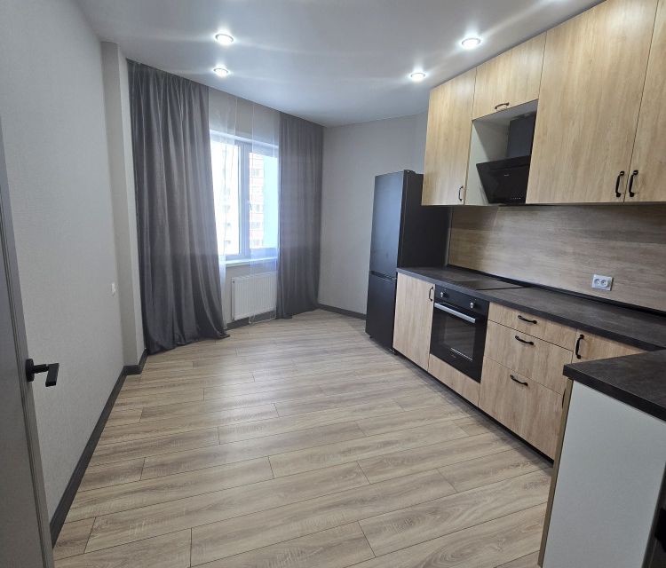 Продаётся 2-комнатная квартира, 65 м²