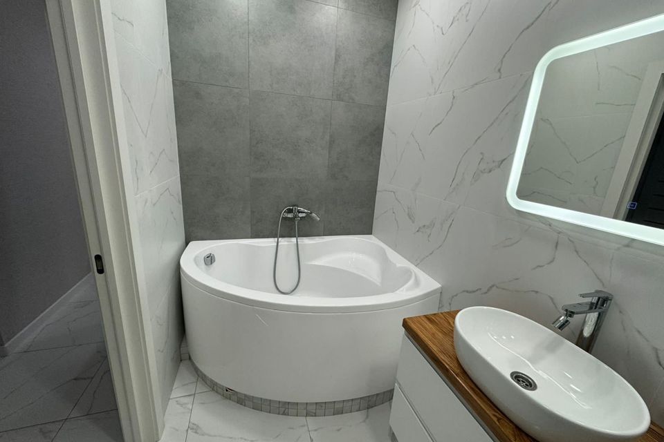 Продаётся 1-комнатная квартира, 46.4 м²