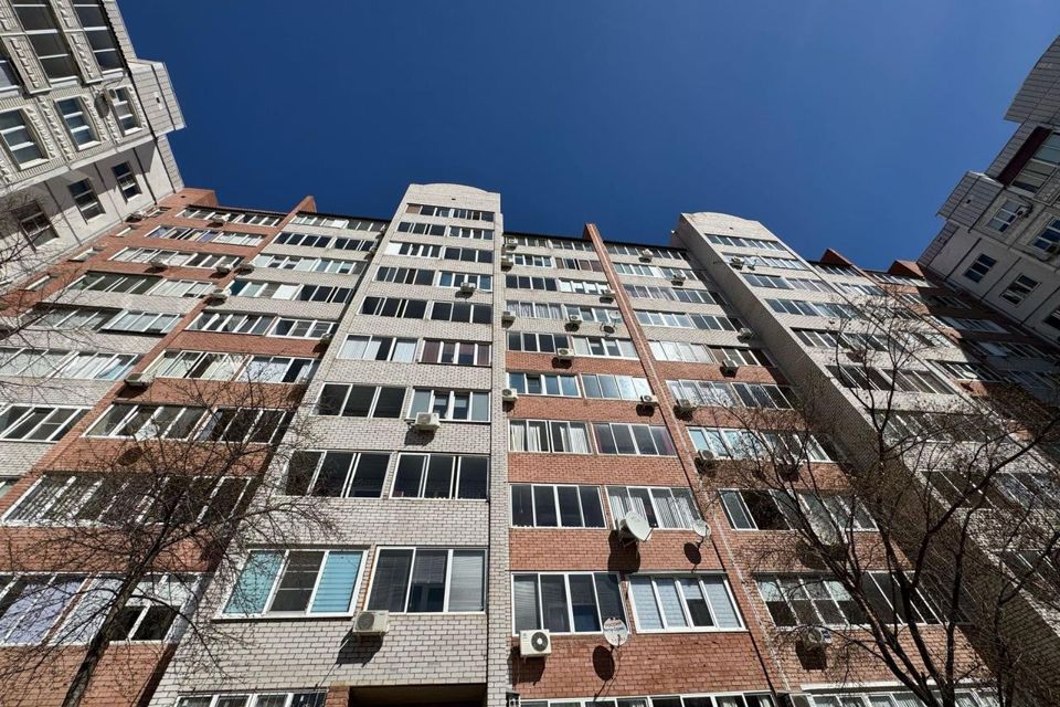 Продаётся 1-комнатная квартира, 42 м²