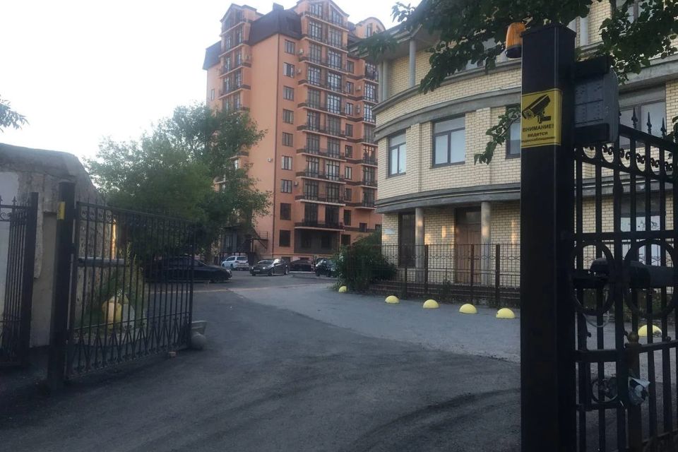 Продаётся 1-комнатная квартира, 47.1 м²