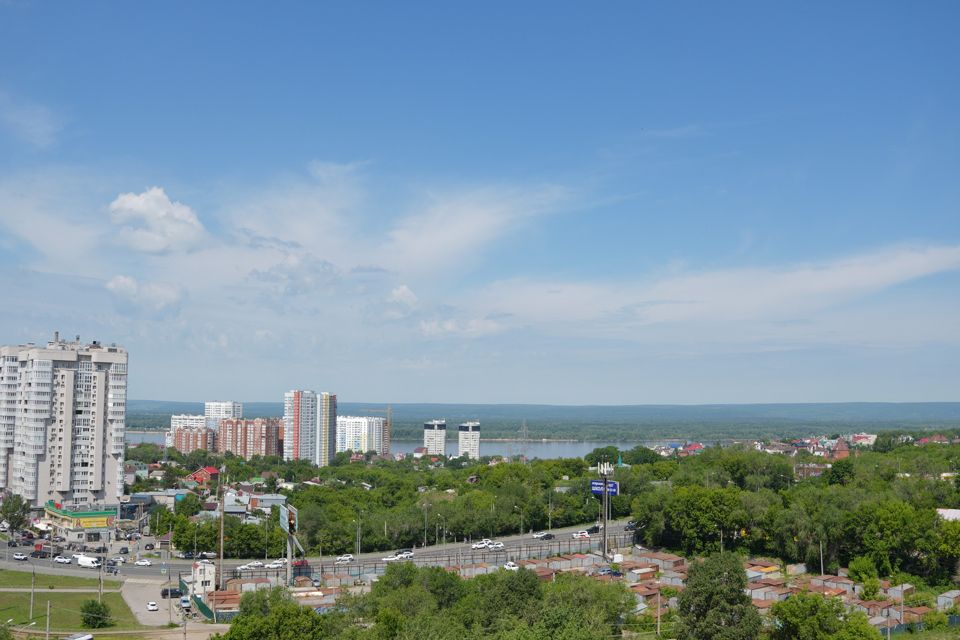 Продаётся 3-комнатная квартира, 95.6 м²