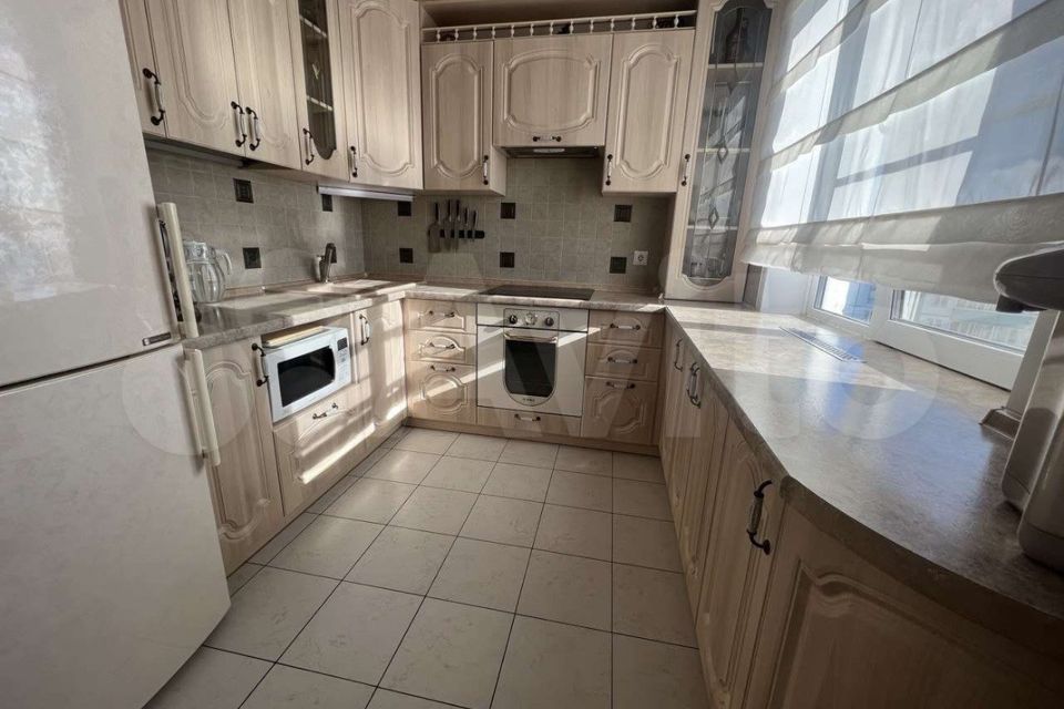Продаётся 4-комнатная квартира, 95 м²