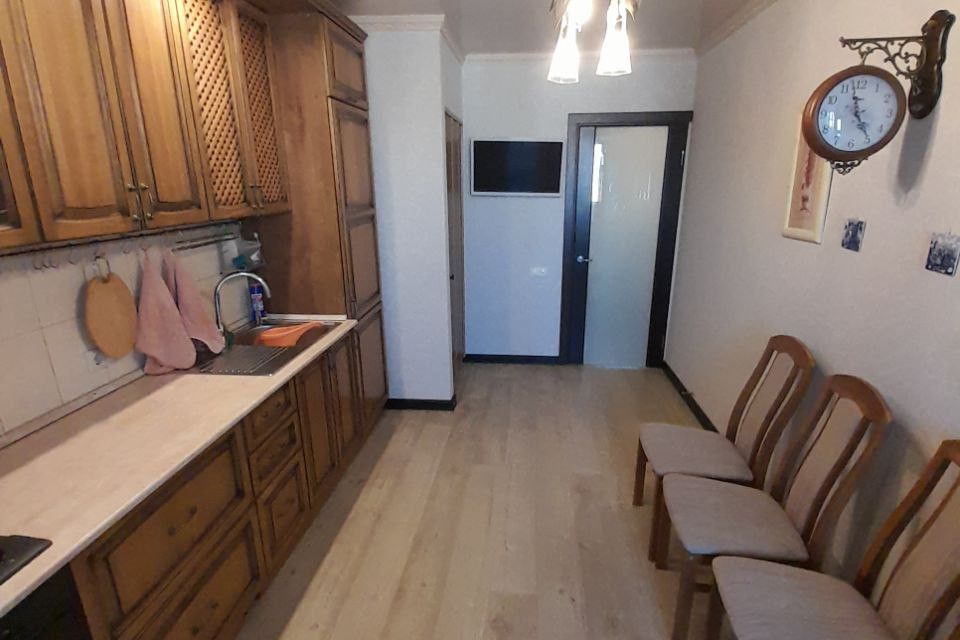 Продаётся 3-комнатная квартира, 80 м²