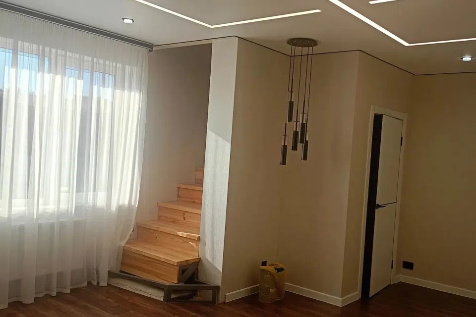 Продаётся 3-этажный дом, 260.8 м²