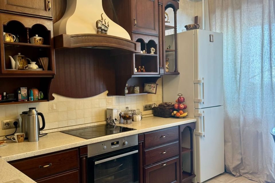 Продаётся 1-комнатная квартира, 46 м²
