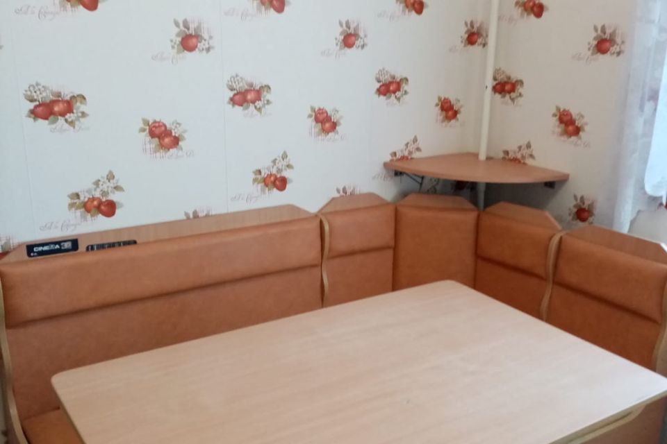 Сдаётся 1-комнатная квартира, 35 м²