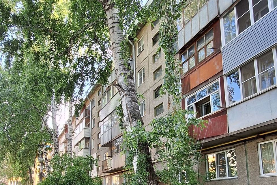 Продаётся 3-комнатная квартира, 62.3 м²
