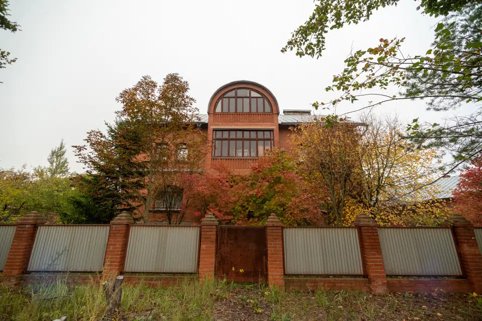 Продаётся 2-этажный дом, 262 м²