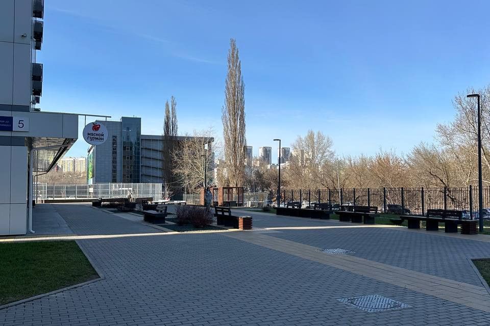 Продаётся 4-комнатная квартира, 95.3 м²