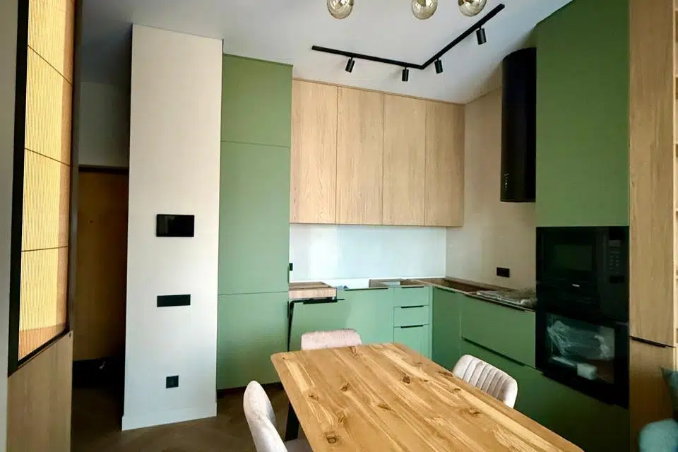 Продаётся 1-комнатная квартира, 37.3 м²
