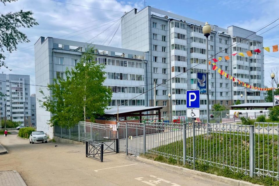 Продаётся 3-комнатная квартира, 90.4 м²