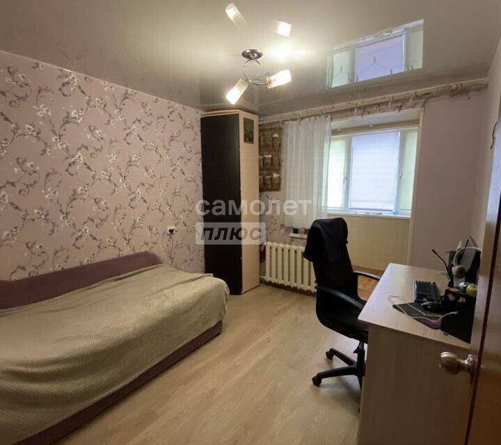 Продаётся 4-комнатная квартира, 74.6 м²