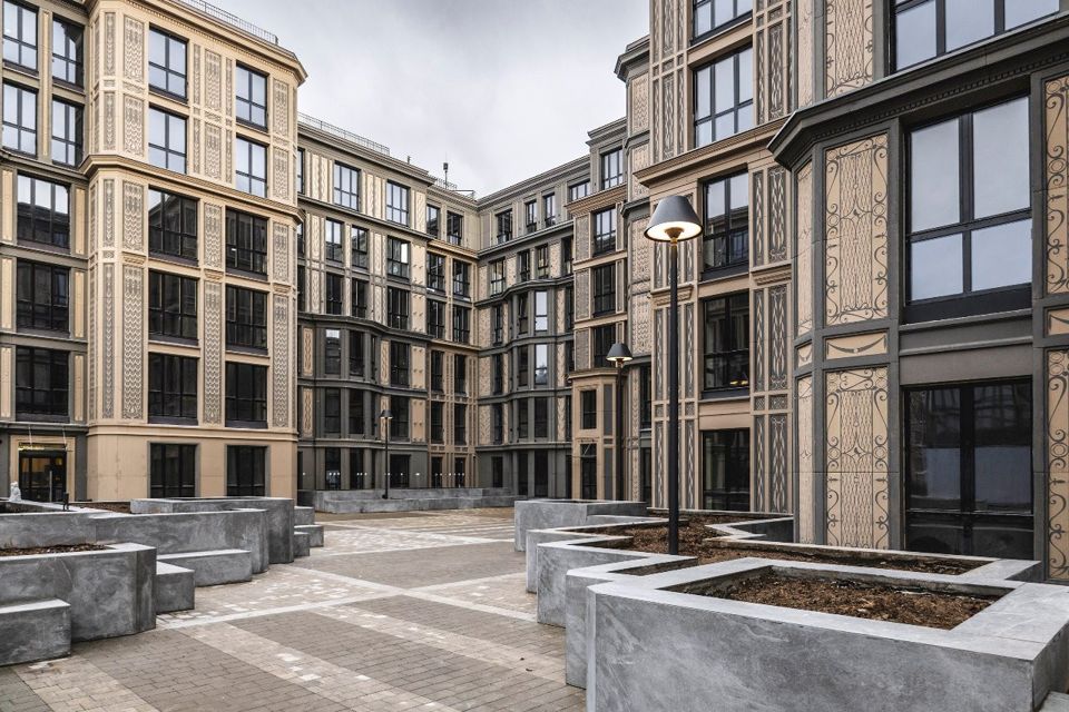 Продаётся 4-комнатная квартира, 160 м²