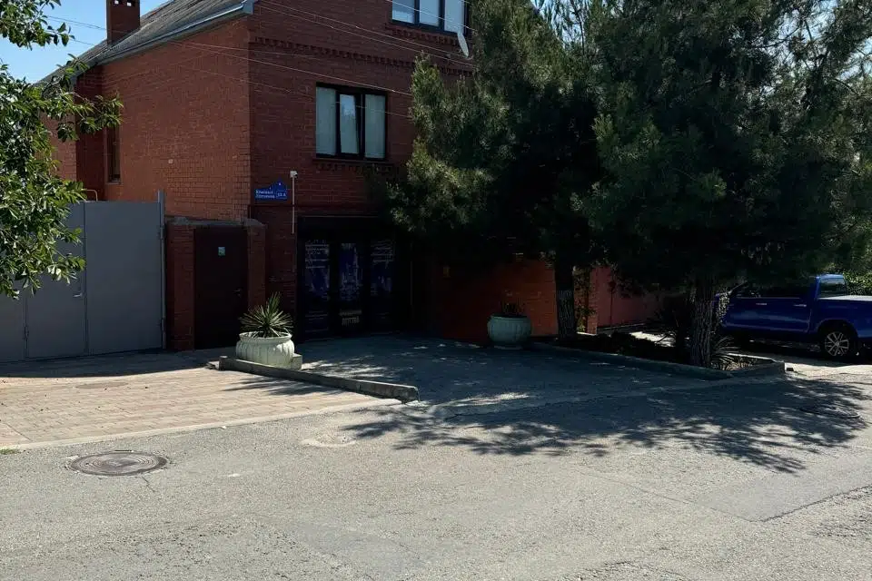 Продаётся 4-этажный дом, 256.5 м²