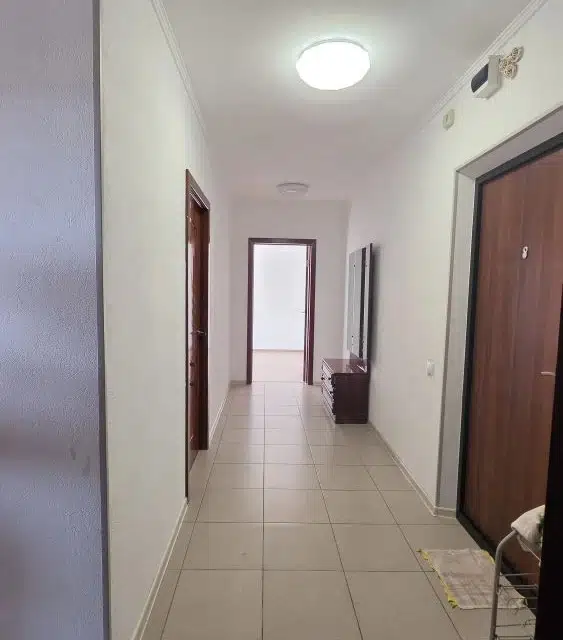 Продаётся 2-комнатная квартира, 56.8 м²