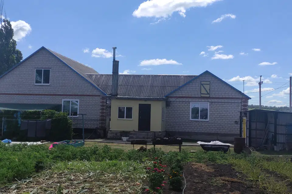 Продаётся 2-этажный дом, 287 м²