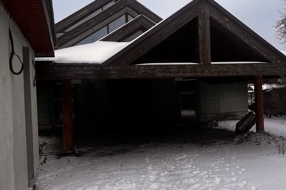 Продаётся 2-этажный дом, 550 м²