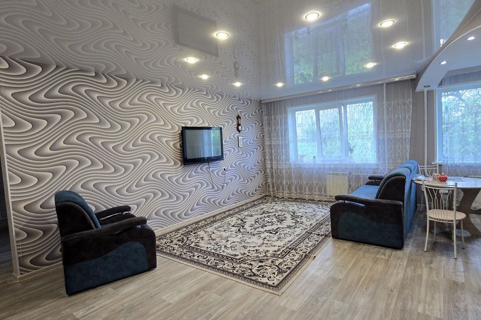 Сдаётся 2-комнатная квартира, 52 м²