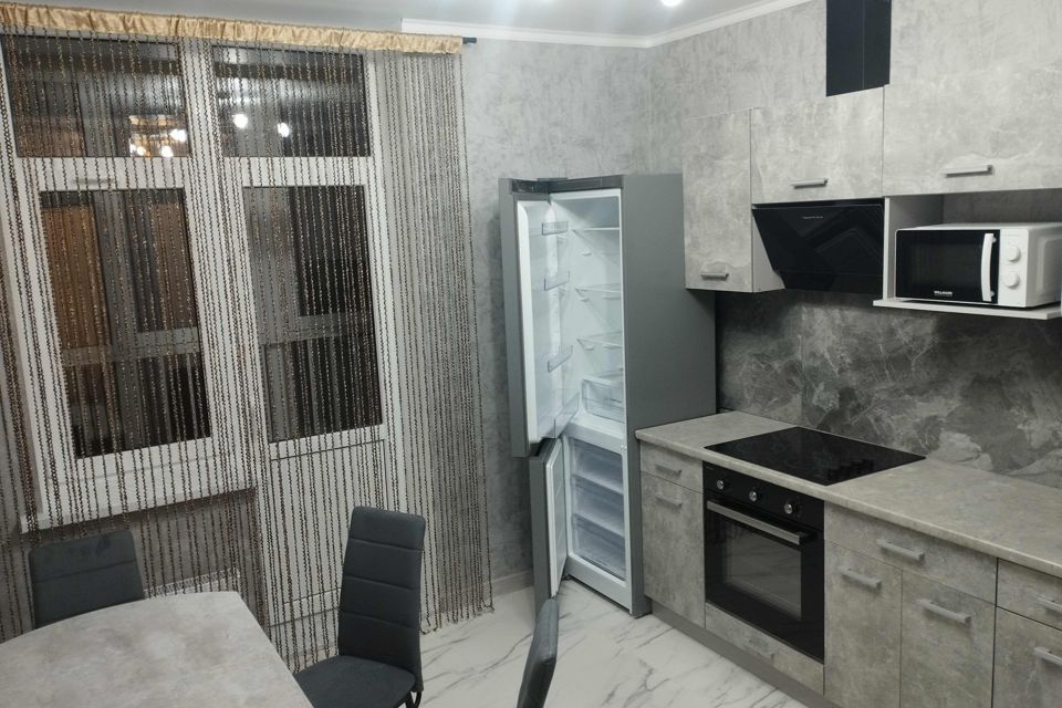 Сдаётся 1-комнатная квартира, 38 м²