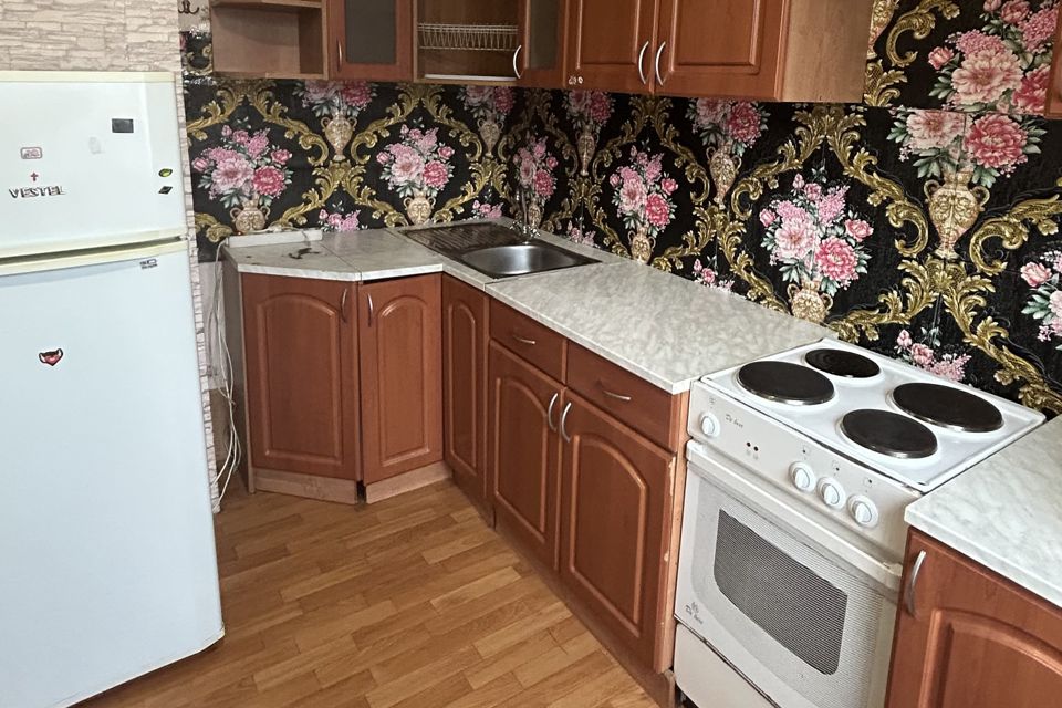 Продаётся 1-комнатная квартира, 41.2 м²