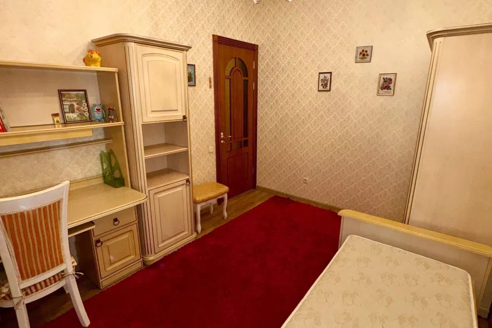 Продаётся 2-этажный дом, 230 м²
