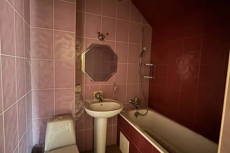 Продаётся 5-комнатная квартира, 102.2 м²